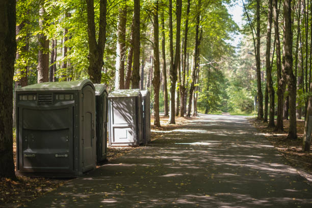 Best Luxury portable toilet rental  in Alturas, FL